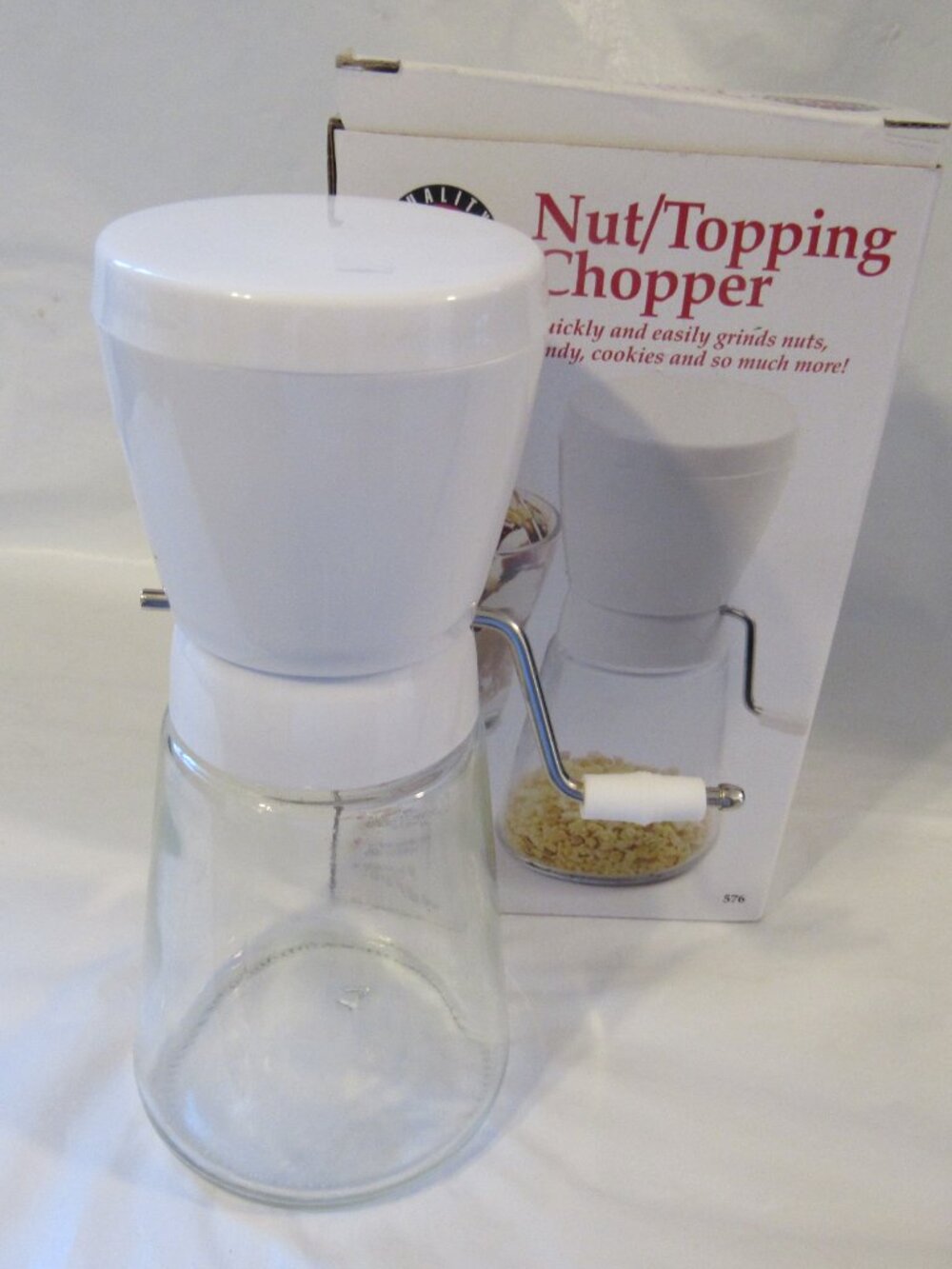 Norpro Nut/Topping Chopper. - Picture 2 of 4